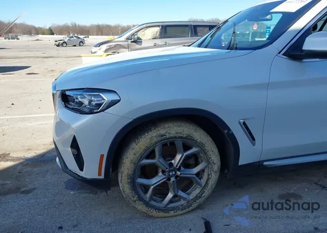 2022 BMW X3 xDrive30I z USA, uszkodzony, nr VIN 5UX53DP01N9K43683